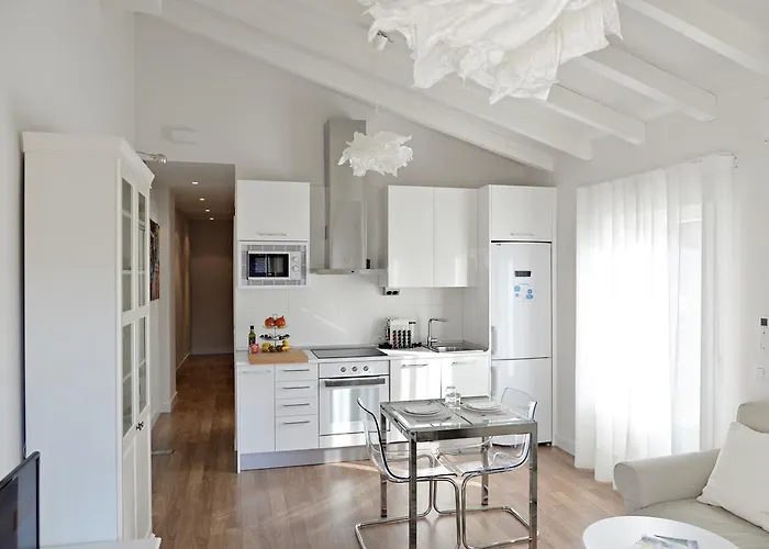 Navarra Chic Apartment & Terrace